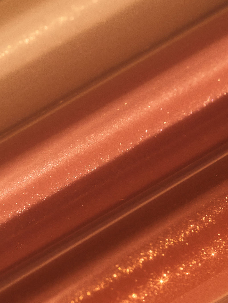 Róen Kiss My. Liquid Lip Balm Shimmer Swatch